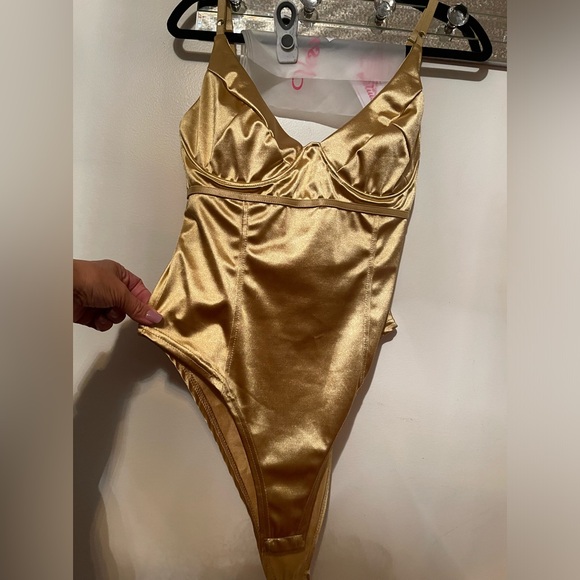 NEW Velius Women's Sexy Deep V Neck Shiny Bodysuit Tank Tops Underwire XL Gold - Picture 2 of 16